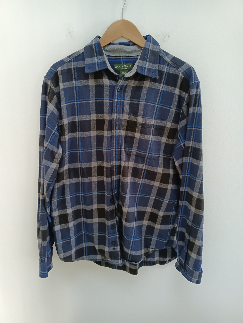Eddie Bauer Men's Blue/Black and Gray Plaid Flannel Button-Down Shirt Size Large